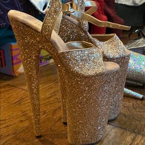 🚫SOLD🚫Pleaser Gold Glitter Platform Shoes